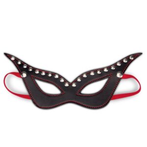 Masque BDSM cloutée